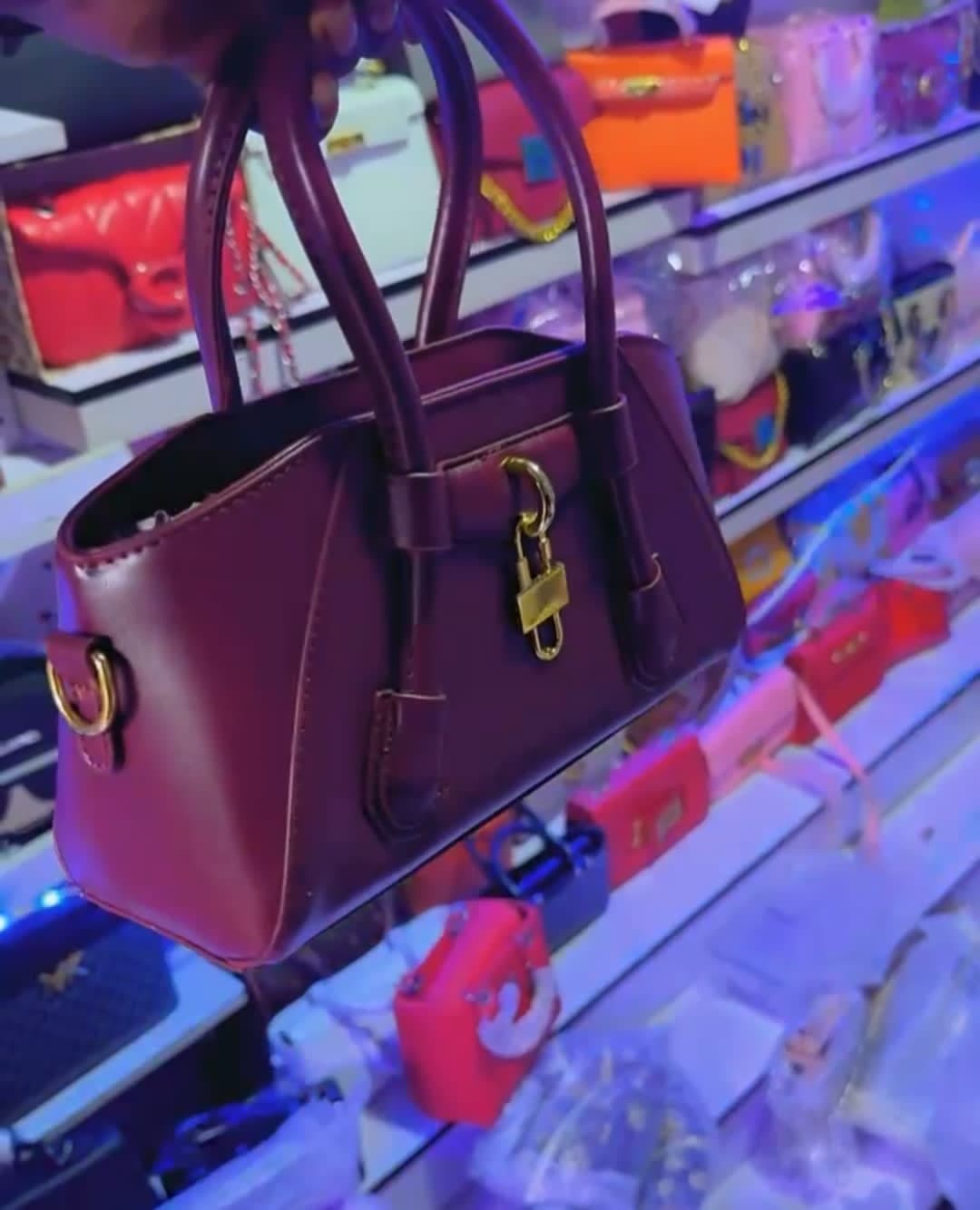 LEATHER BASKET BAG